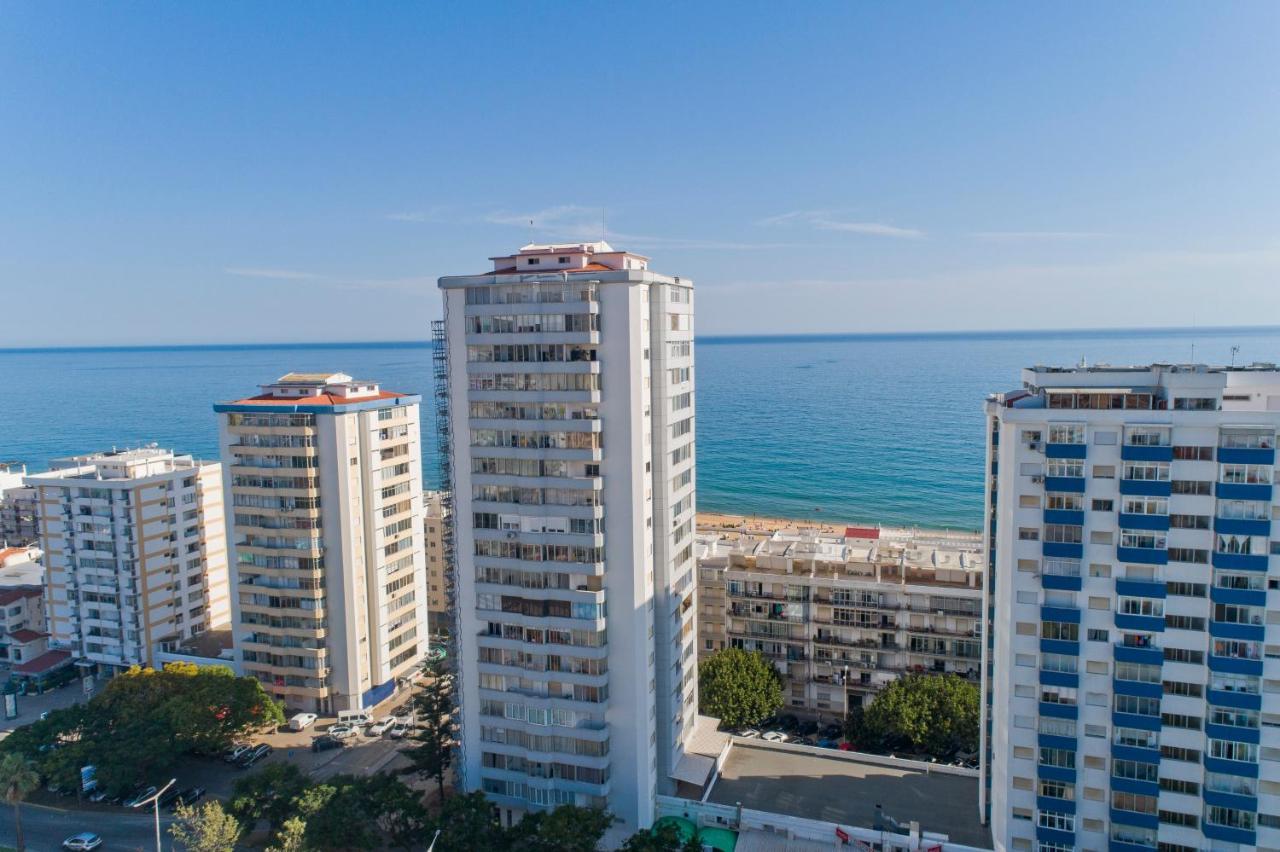 Seaview Penthouse In Algarve With Spacious Terrace Куартейра Екстериор снимка